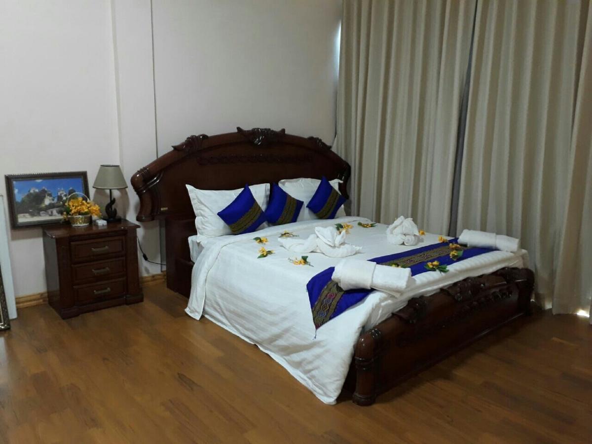 לויקו Famous Hotel מראה חיצוני תמונה
